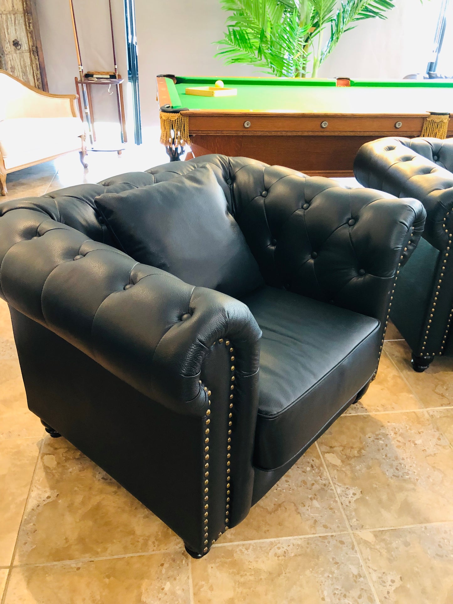 1 Seater Chesterfield Lounge - Black