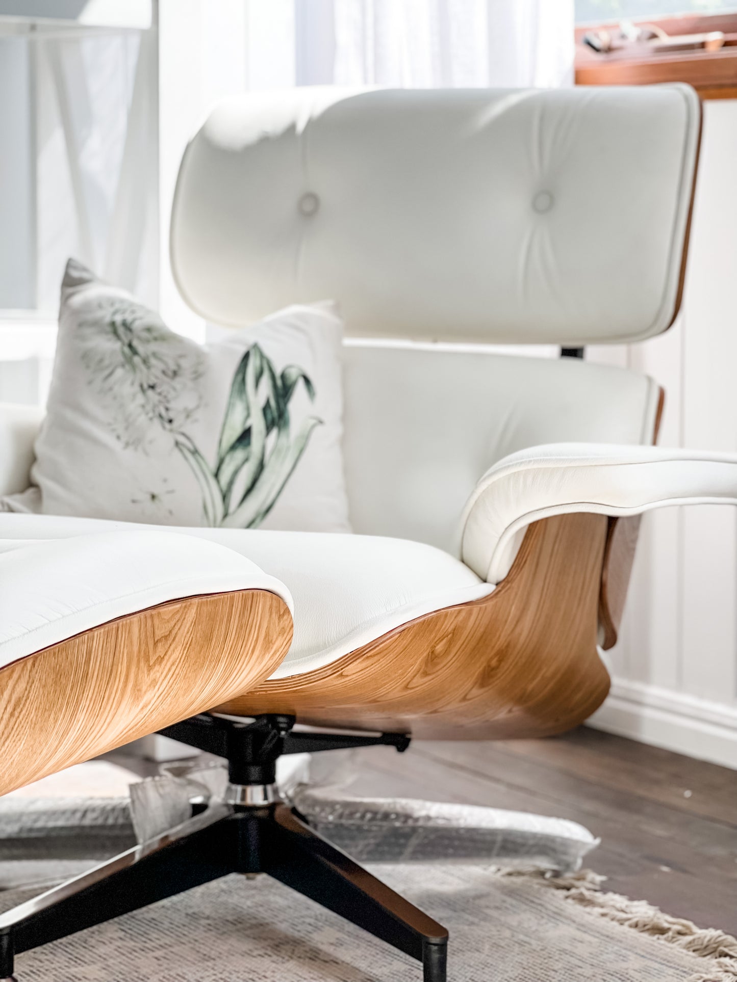 Replica Eames Chair and Ottoman - White